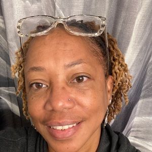 Meet your Posher, Faye